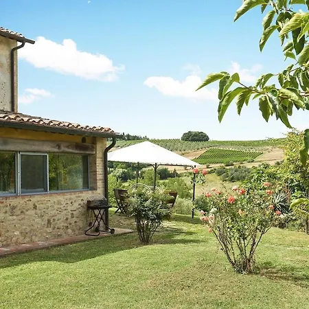 Podere Mosciano بيت للعطل